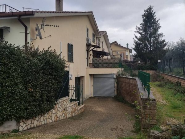appartamento in vendita a Fiano Romano