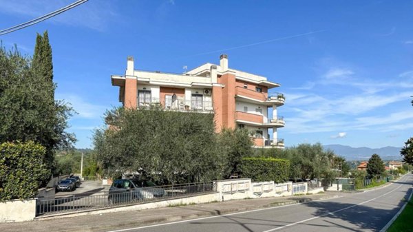 appartamento in vendita a Fiano Romano