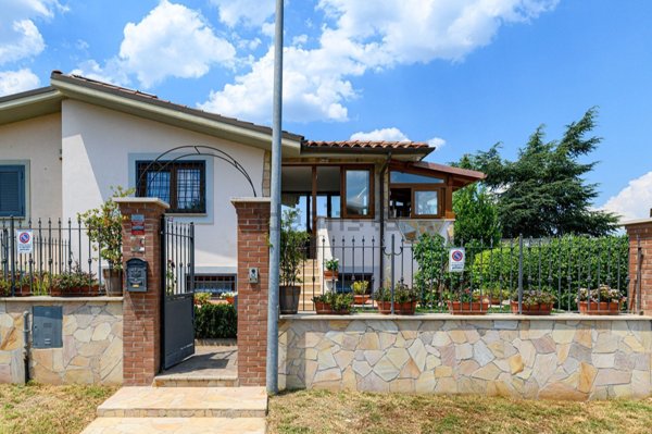 casa indipendente in vendita a Fiano Romano