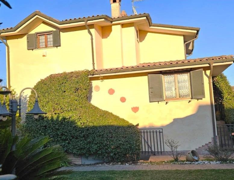 casa indipendente in vendita a Fiano Romano
