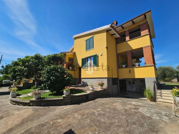 casa indipendente in vendita a Fiano Romano