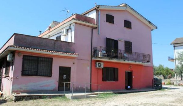 negozio in vendita a Fiano Romano