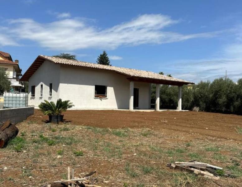 casa indipendente in vendita a Fiano Romano