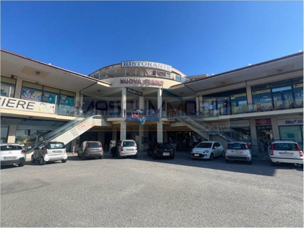 negozio in vendita a Fiano Romano