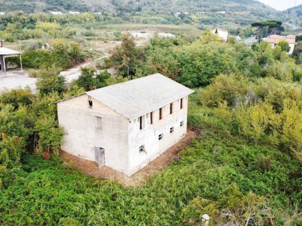 casa indipendente in vendita a Fiano Romano
