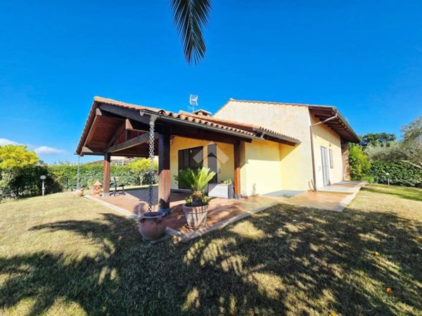 casa indipendente in vendita a Fiano Romano