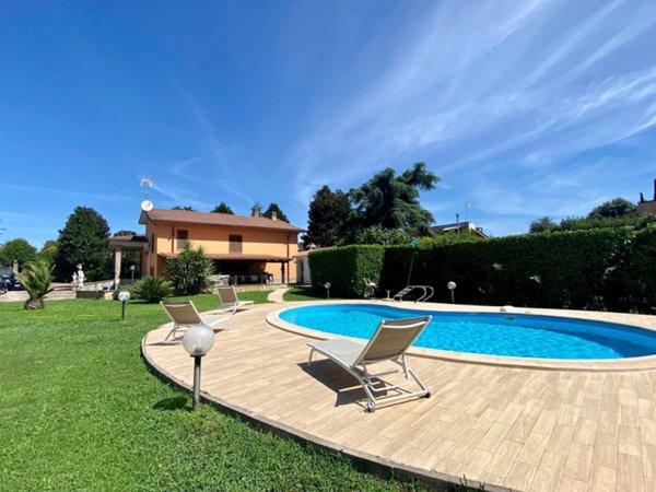 casa indipendente in vendita a Fiano Romano