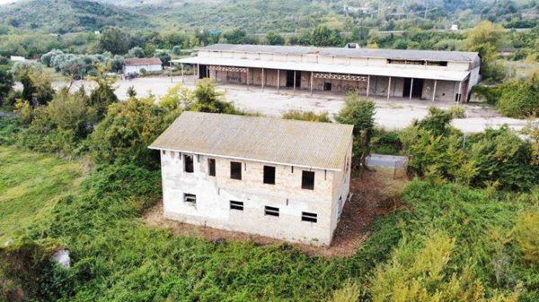 casa indipendente in vendita a Fiano Romano