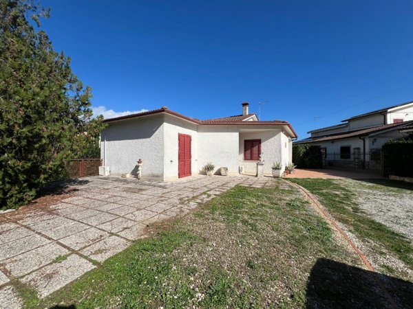 casa indipendente in vendita a Fiano Romano