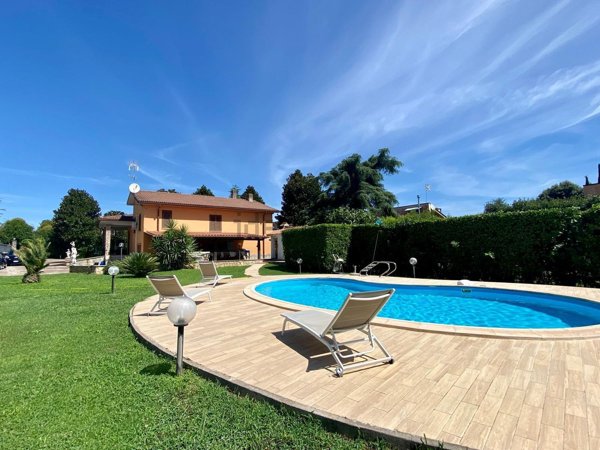 casa indipendente in vendita a Fiano Romano