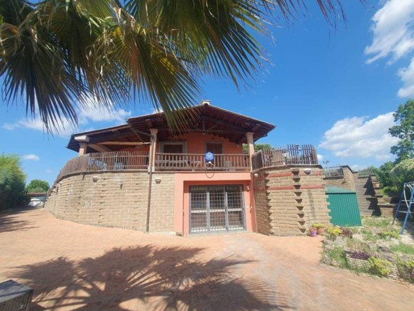 casa indipendente in vendita a Fiano Romano