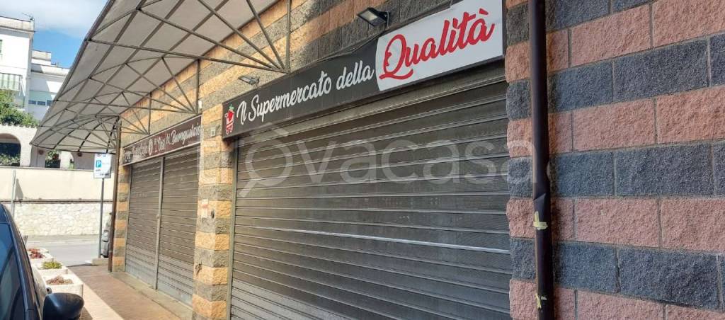 negozio in vendita a Fiano Romano