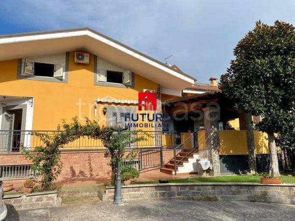 casa indipendente in vendita a Fiano Romano