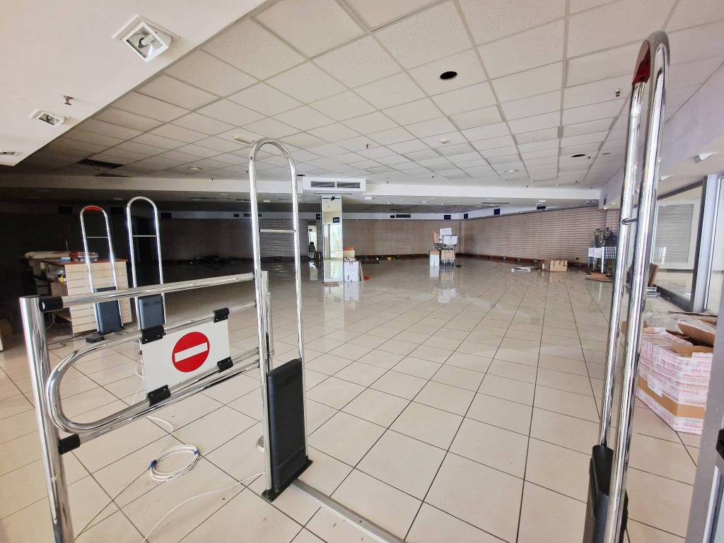 negozio in vendita a Fiano Romano