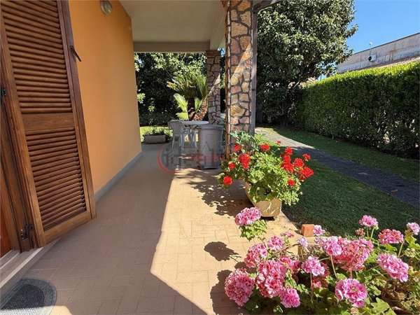 casa indipendente in vendita a Fiano Romano