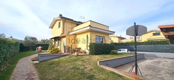 casa indipendente in vendita a Fiano Romano