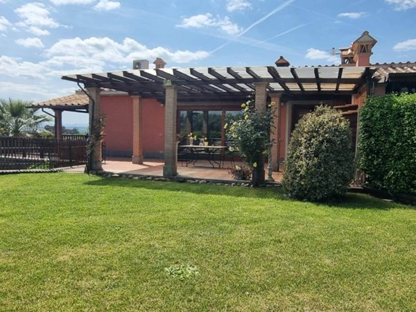 casa indipendente in vendita a Fiano Romano