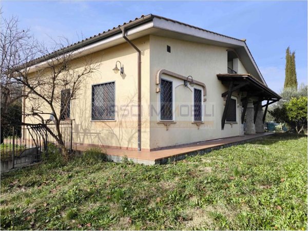 casa indipendente in vendita a Fiano Romano