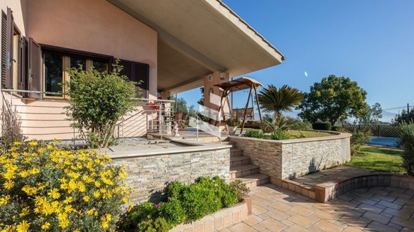 casa indipendente in vendita a Fiano Romano