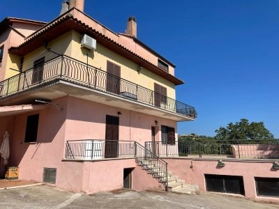 casa indipendente in vendita a Fiano Romano