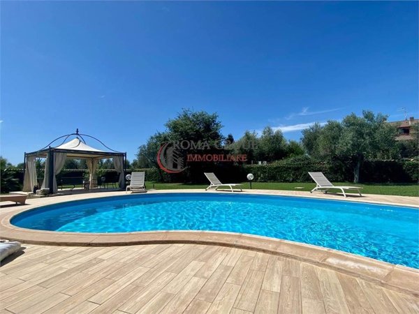 casa indipendente in vendita a Fiano Romano