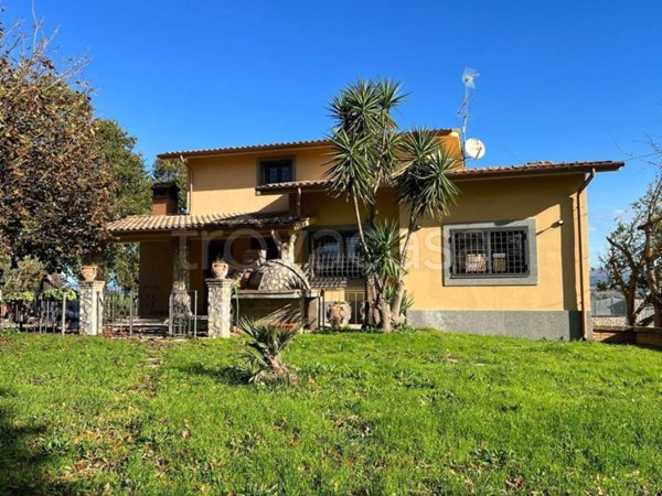 casa indipendente in vendita a Fiano Romano