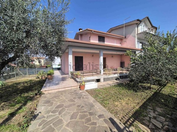 casa indipendente in vendita a Fiano Romano