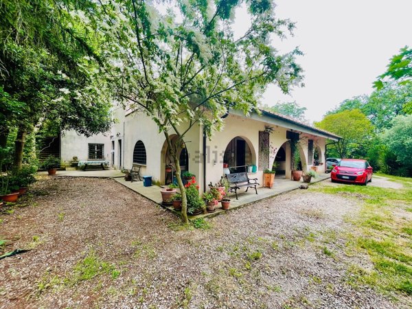 casa indipendente in vendita a Fiano Romano