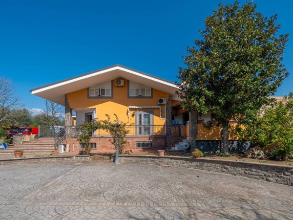 casa indipendente in vendita a Fiano Romano