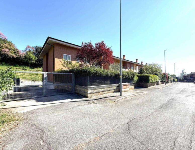 appartamento in vendita a Fiano Romano
