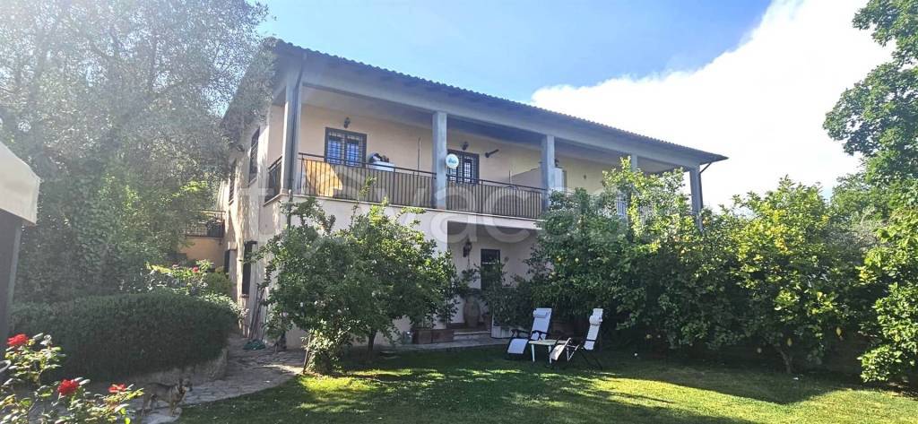 casa indipendente in vendita a Fiano Romano