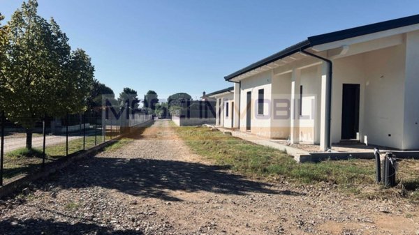casa indipendente in vendita a Fiano Romano