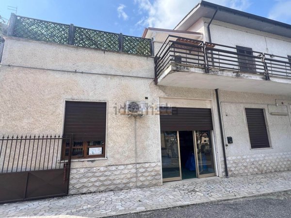 locale di sgombero in vendita a Fiano Romano