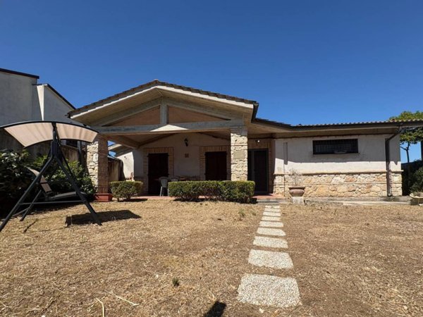 casa indipendente in vendita a Fiano Romano