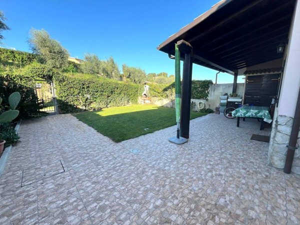 casa indipendente in vendita a Fiano Romano