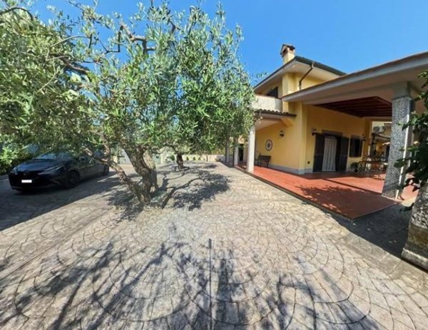 casa indipendente in vendita a Fiano Romano