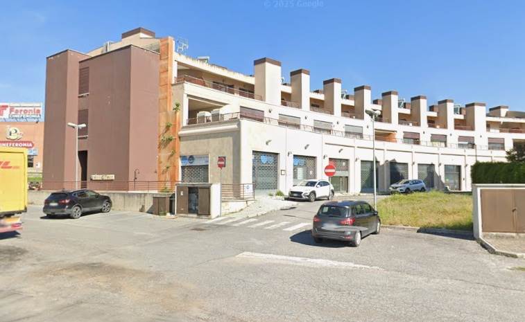 negozio in vendita a Fiano Romano
