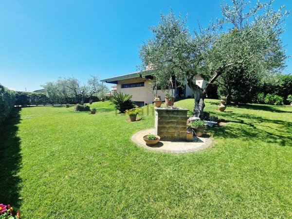 casa indipendente in vendita a Fiano Romano