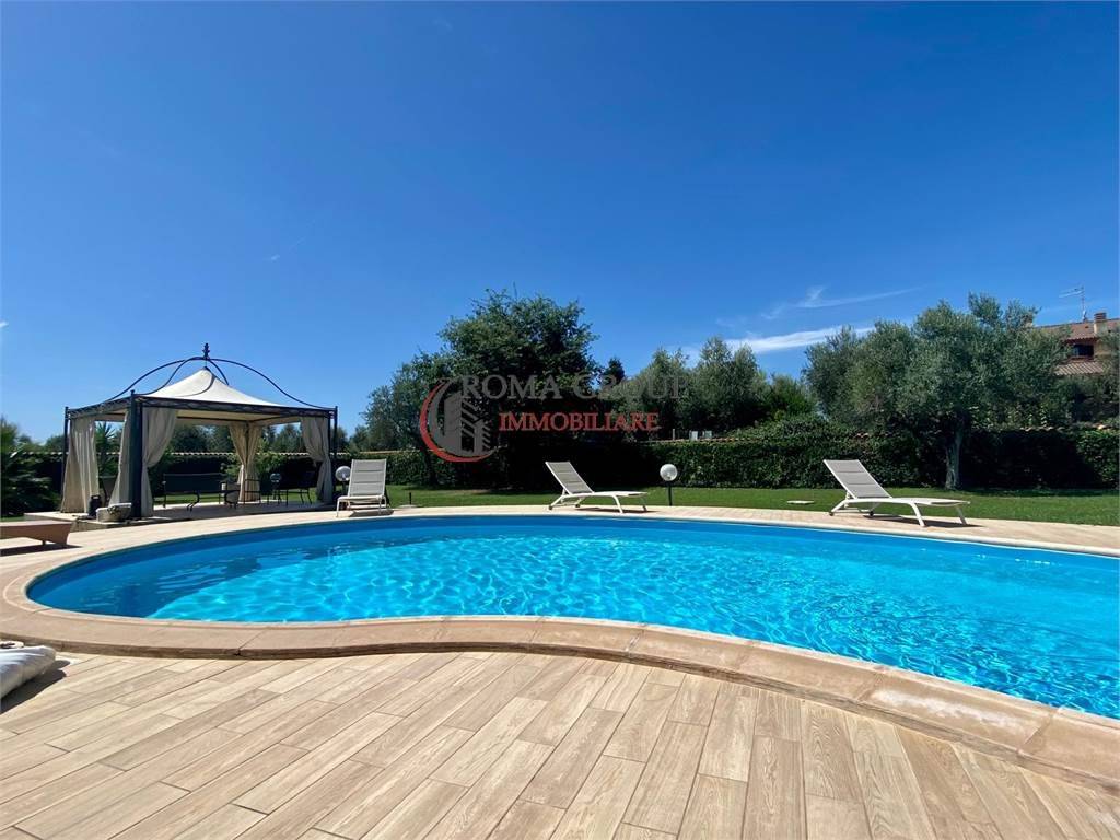 casa indipendente in vendita a Fiano Romano