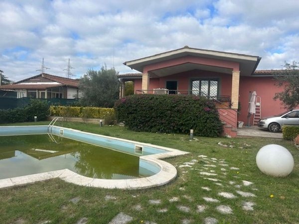 casa indipendente in vendita a Fiano Romano