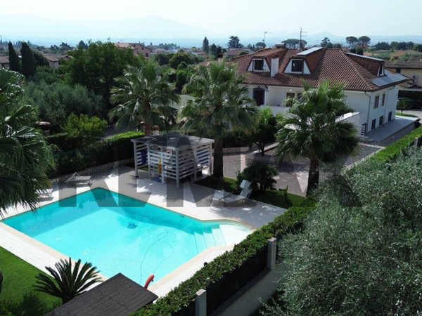casa indipendente in vendita a Fiano Romano