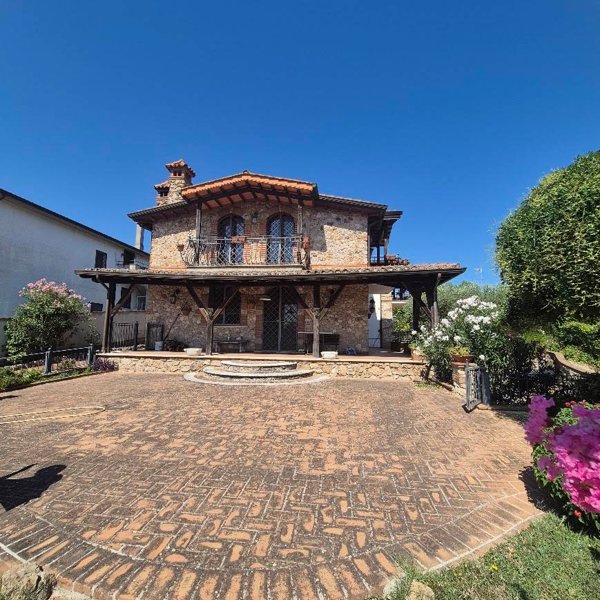 casa indipendente in vendita a Fiano Romano