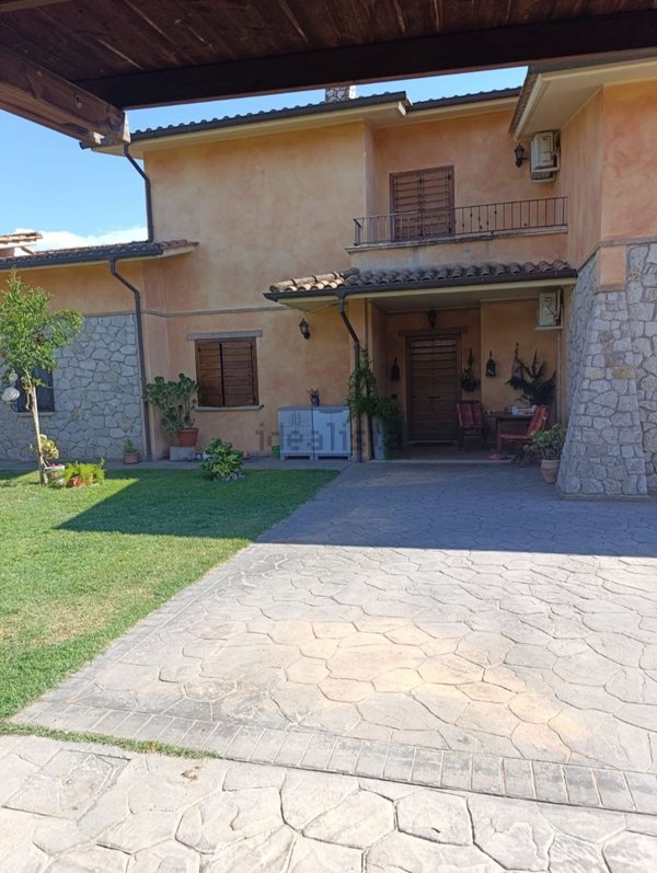 appartamento in vendita a Fiano Romano