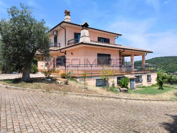 casa indipendente in vendita a Fiano Romano