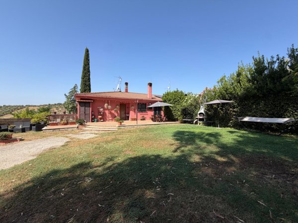 casa indipendente in vendita a Fiano Romano