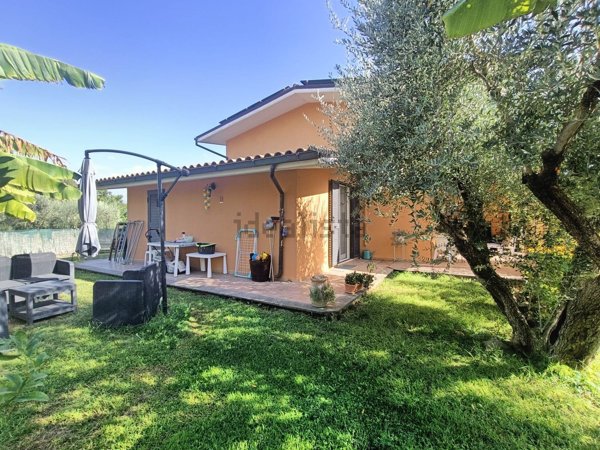 casa indipendente in vendita a Fiano Romano