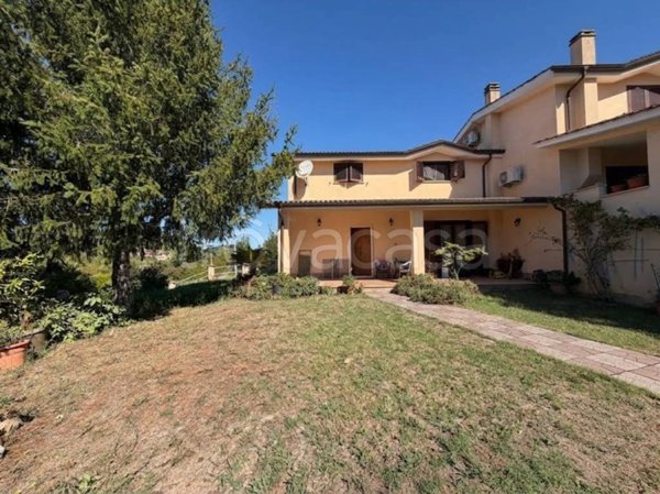 casa indipendente in vendita a Fiano Romano