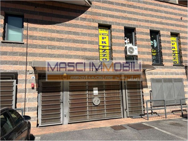 box auto in vendita a Fiano Romano