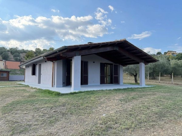 casa indipendente in vendita a Fiano Romano
