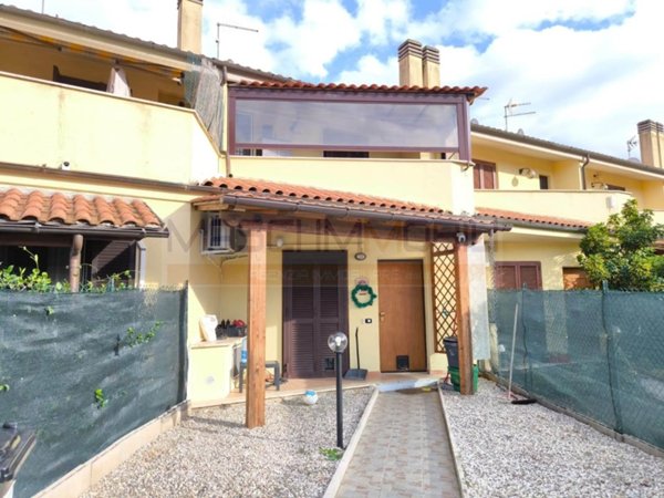 casa indipendente in vendita a Fiano Romano